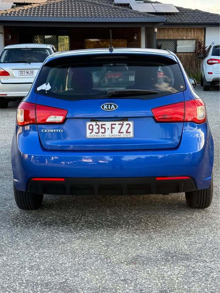 
								Kia Cerato full									